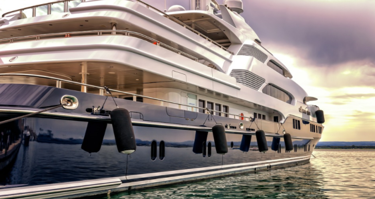 yacht